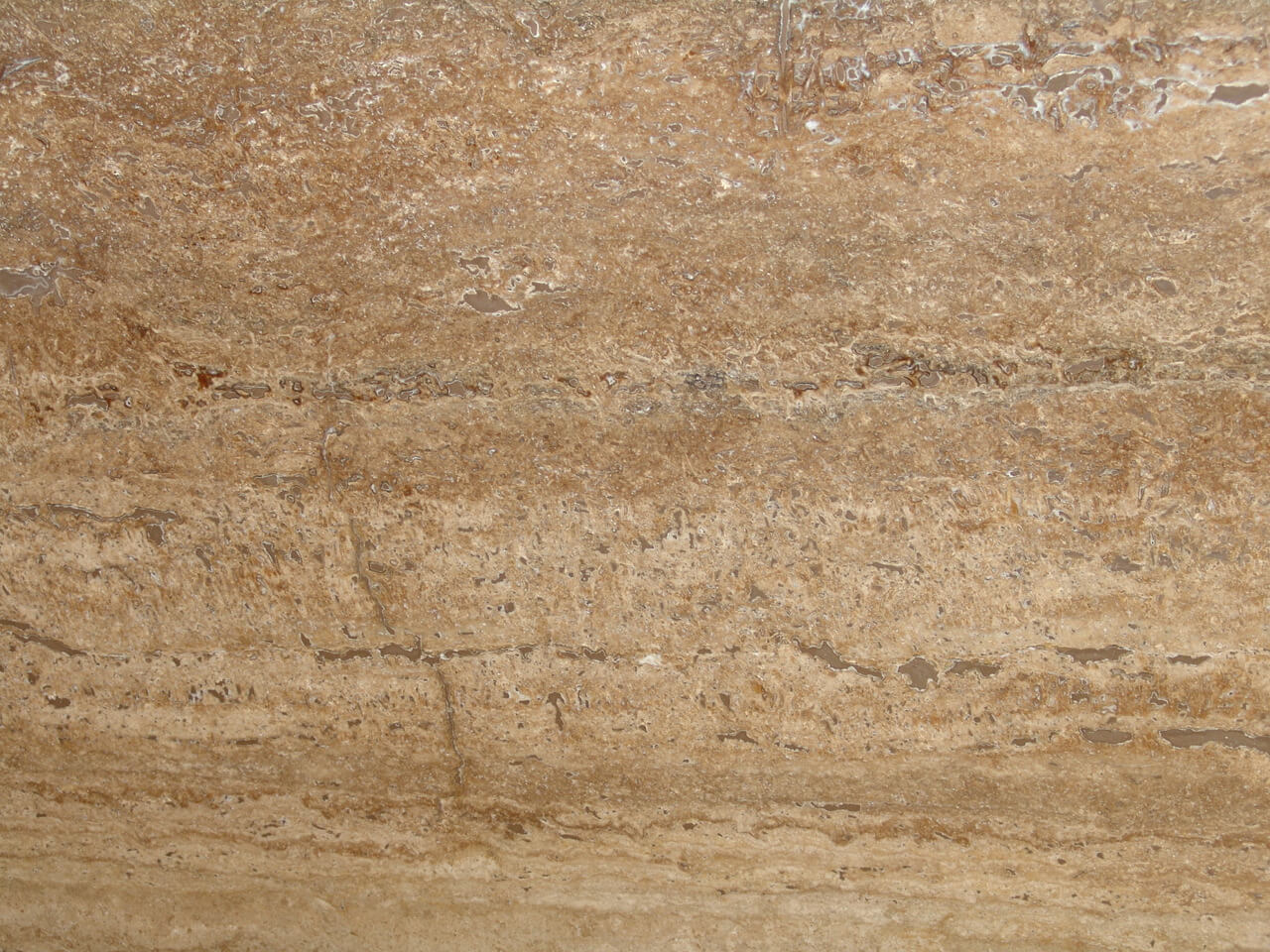 Travertine Noche
